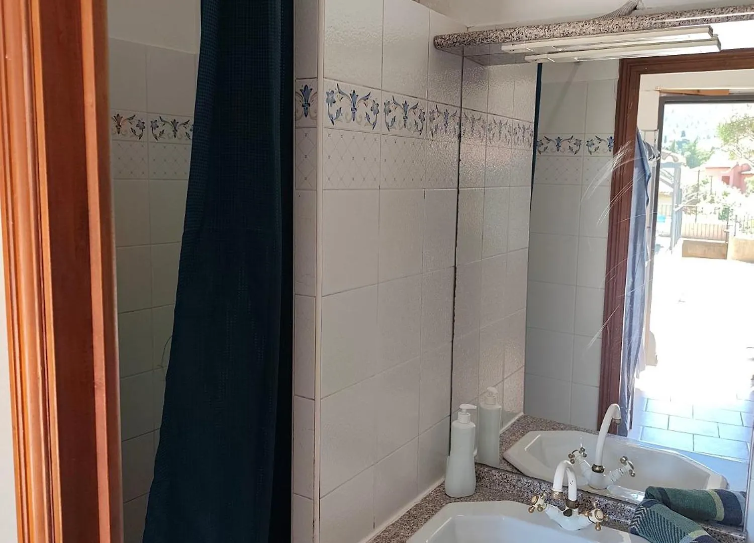 Boutique Hostel By Cassis Guest house